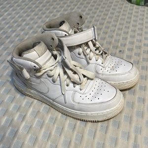 Air Force 1 mid
